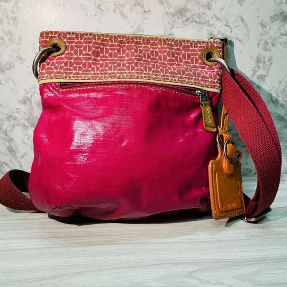 Fossil Pink Patent Leather Crossbody  Bag Charm Barbiecore - Picture 1 of 5